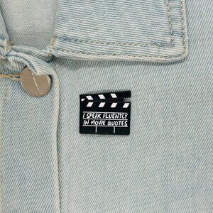 ✨Movie Set Clapboard Enamel Pin Speak Fluently In Movie Quotes Brooch Black Film